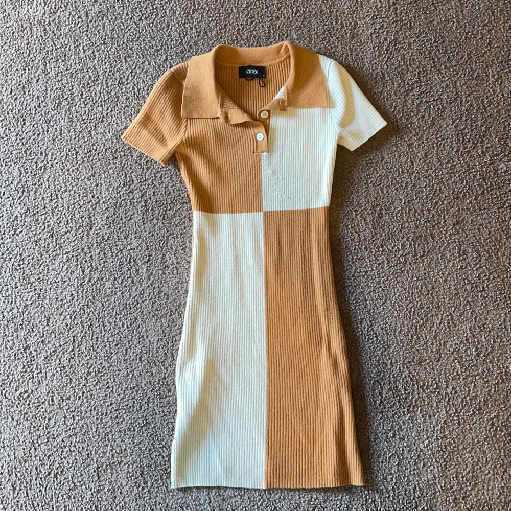 Women’s Checkered Collared Dress Size Small